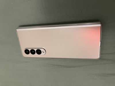 三星ZFold3参数配置怎么样？实话爆料三星ZFold3值得买吗！