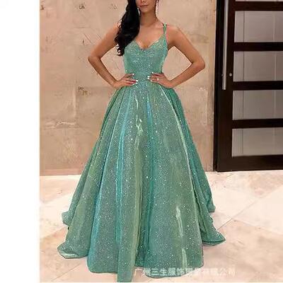 Straps, camisoles, sparkling banquet events, grand and