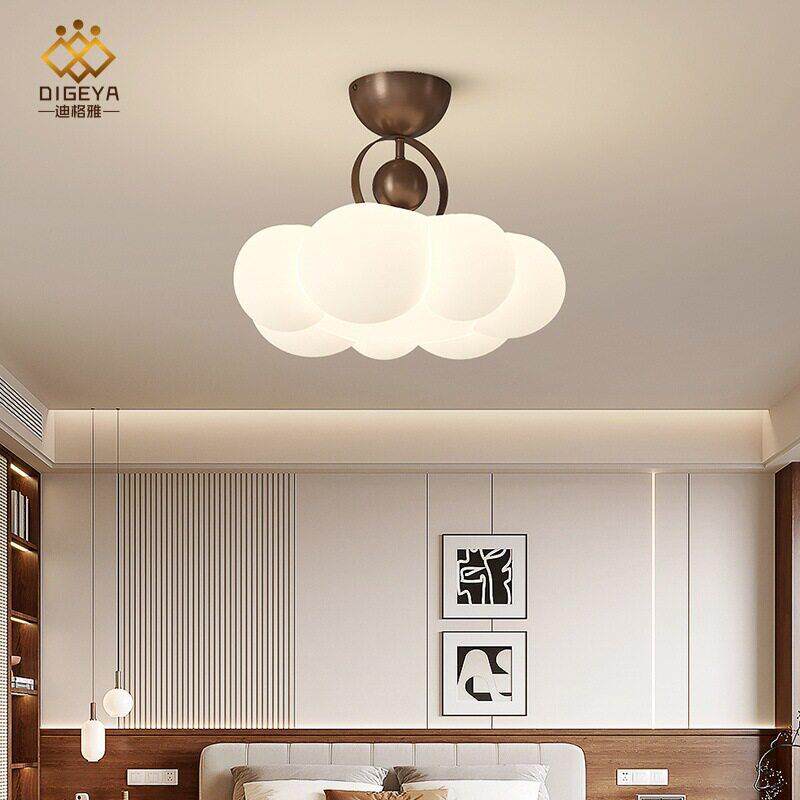 迪格雅普瑞护眼LED餐厅吊灯云朵泡泡中古奶油风卧室吸半吸顶灯具