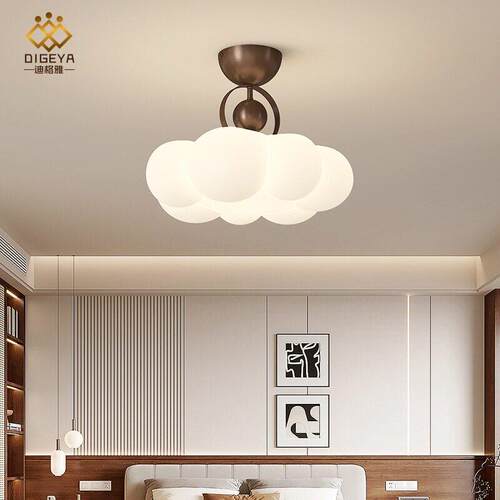 迪格雅普瑞护眼LED餐厅吊灯云朵泡泡中古奶油风卧室吸半吸顶灯具