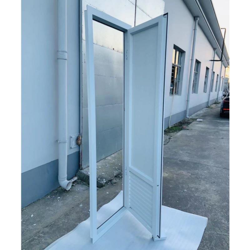 工厂直销塑钢卫生间门搭配百叶窗设计,美观又实用