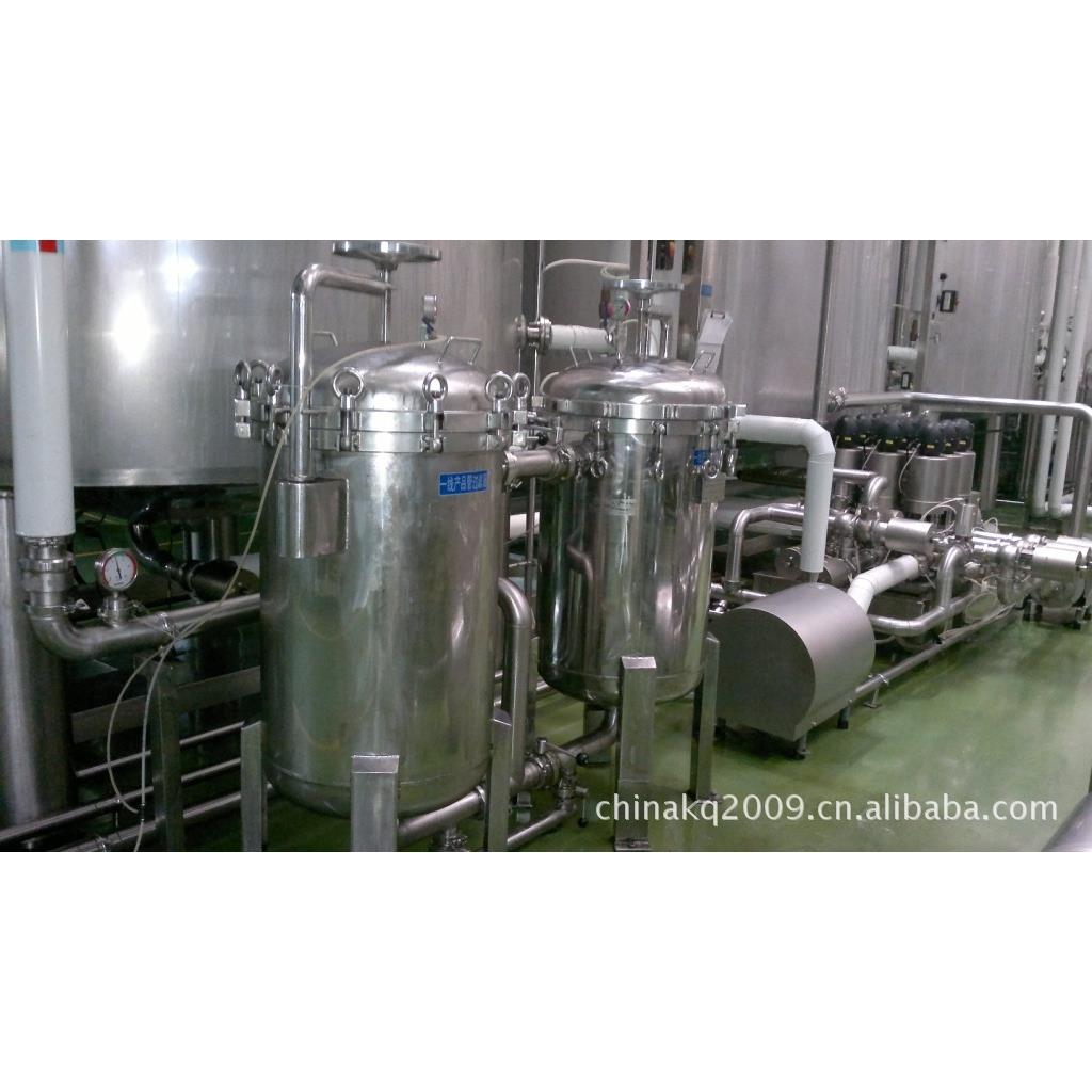 直径Φ550mm四袋式过滤器吊环法兰式