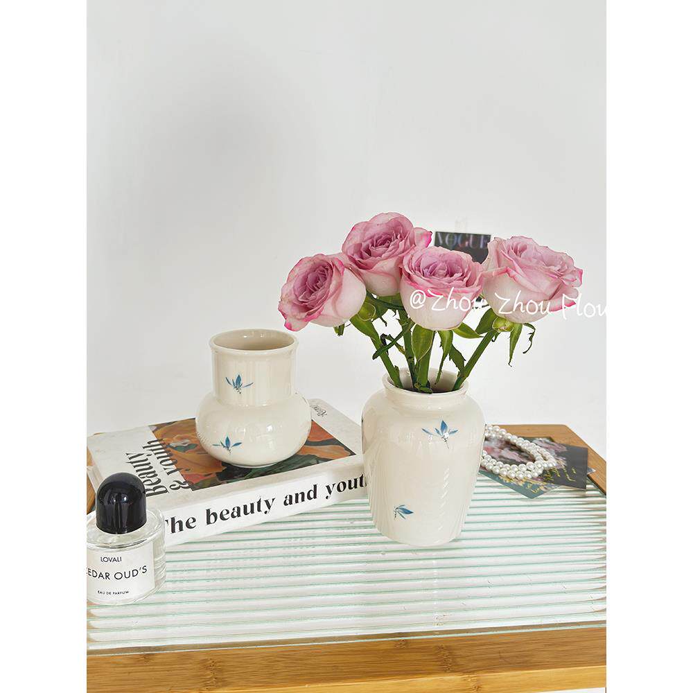 高级感百搭手绘蝴蝶兰花小花瓶水培陶瓷迷你花器鲜花干花插花摆件