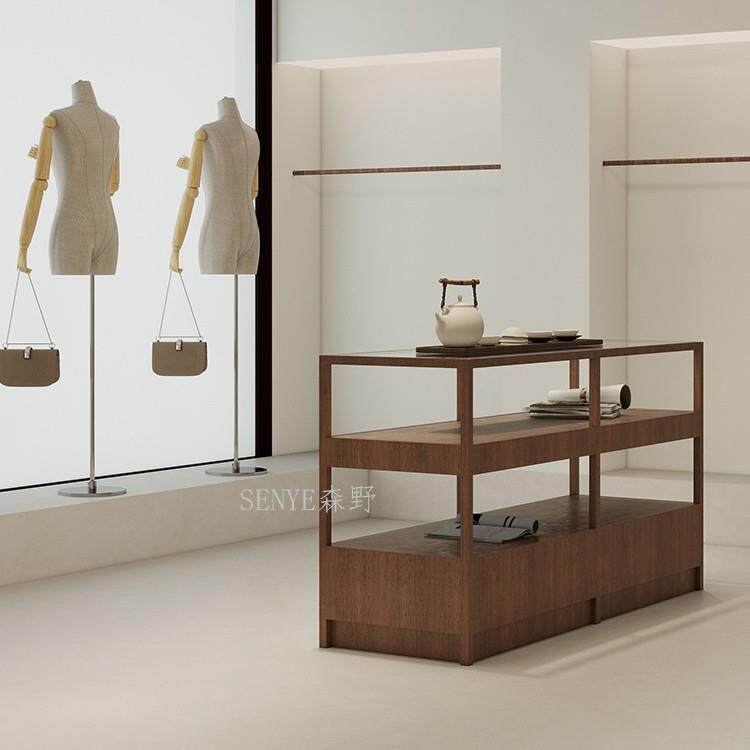 服装店中岛展示桌饰品柜玻璃柜胡桃色中古风陈列架中间摆放流水台