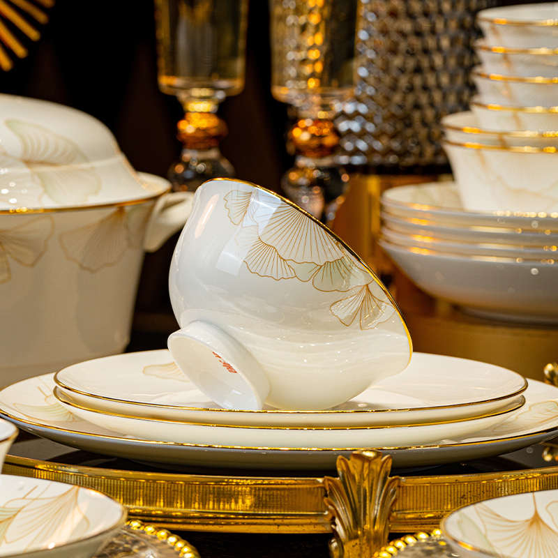 碗碟套装家用轻奢2024新款高级感饭碗景德镇陶瓷餐具碗盘家用套装