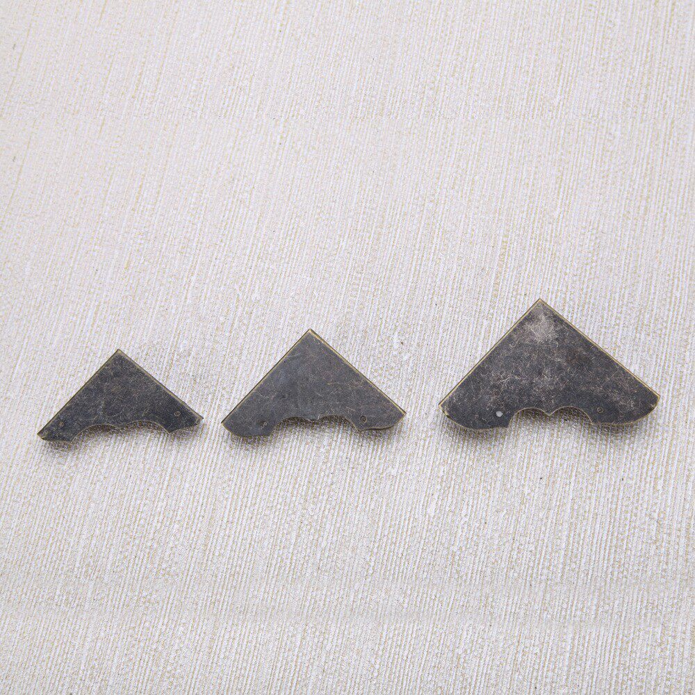 现货供应木箱包角护角 五金箱包包角 五金包角箱子三角护角家具