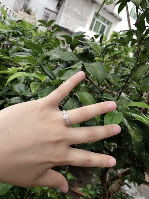 惊天反馈！梵尼洛芙钻戒怎么样到底是不是真的？