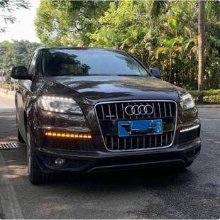 17年Q7LED流光转向日间行车灯改装 奥Q7日行灯15 09低配版