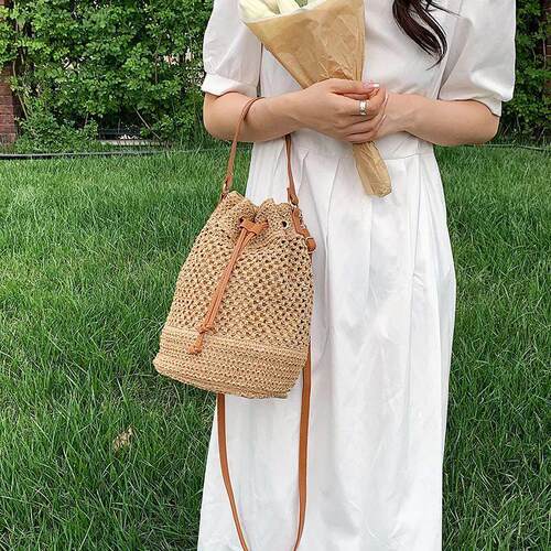 Woven Straw Bag Ladies Bucket Crossbody Bag Summer Beach Bag