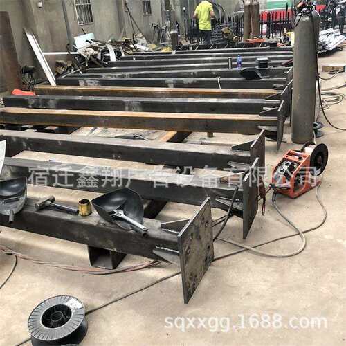 厂家生产热镀锌标志牌杆喷塑标牌杆F型悬臂标志牌杆反光标志牌
