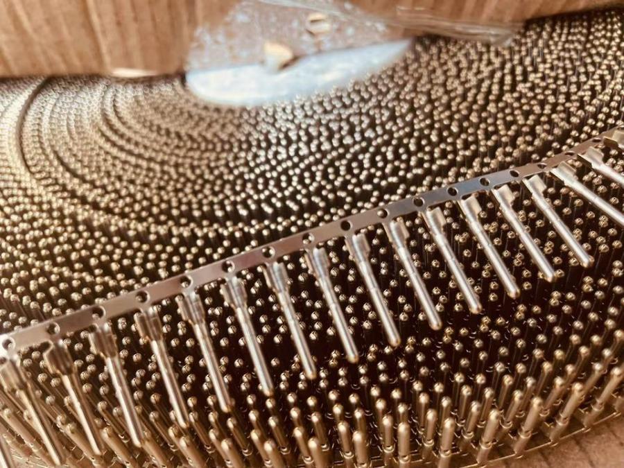 11月15日福州处置精密设备公插针6.5斤左右，约1万只（可邮寄）（分批处置）标S【1556】网络拍卖公告