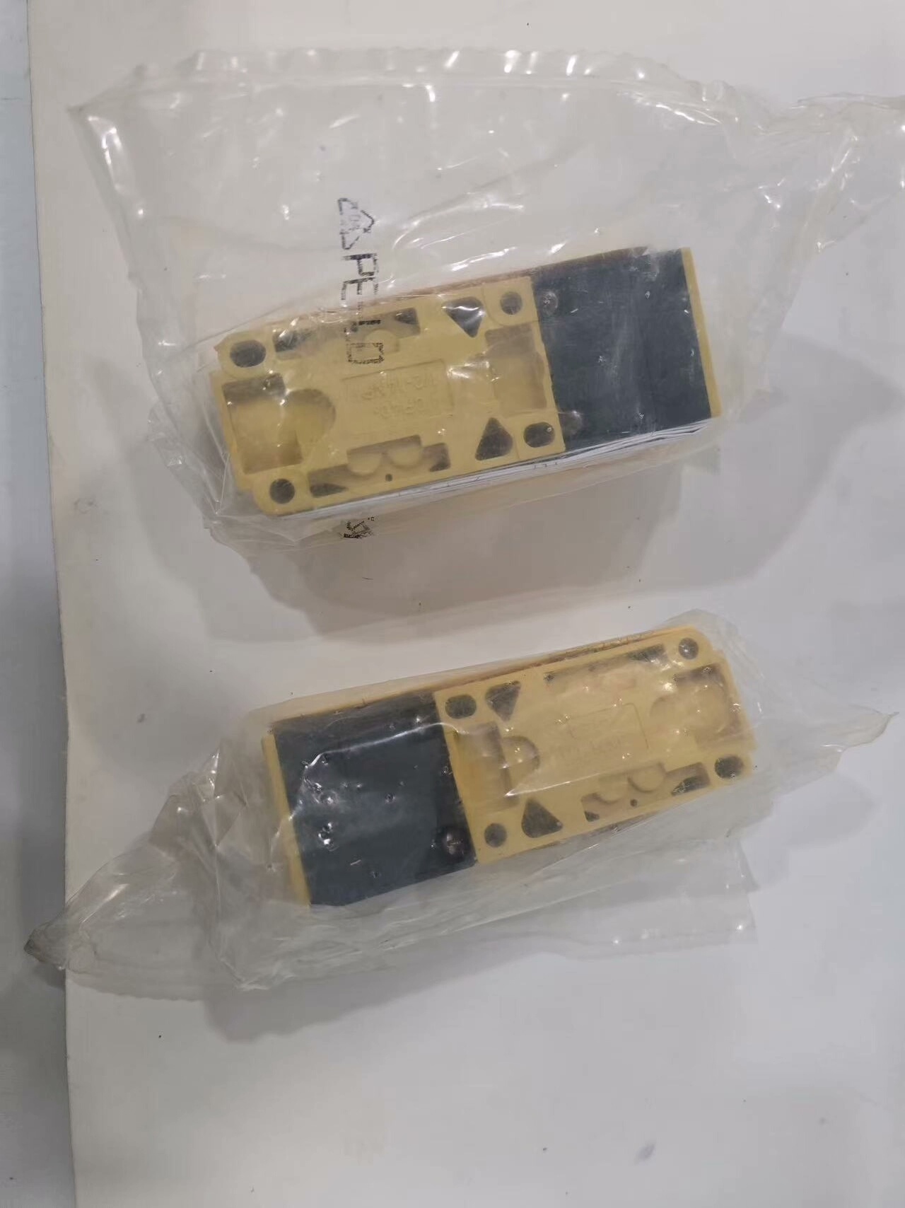 BI16-CP40-FDZ30X2/S34-S10工程余货