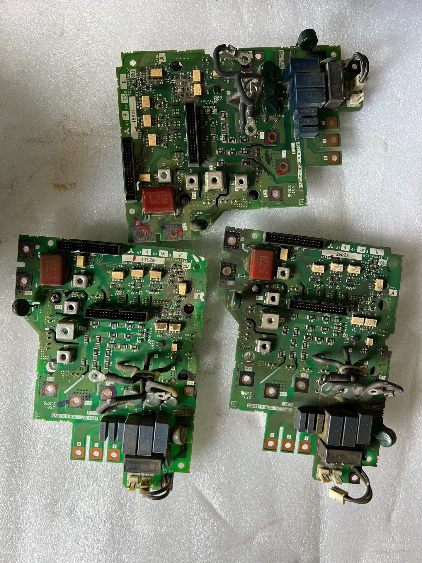 三菱变频器 BC186A696G52驱动板+模块