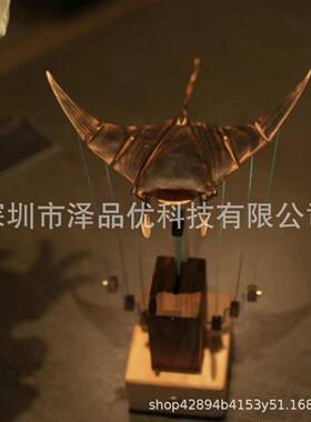 跨境新品工匠木制蝠鲼自动机