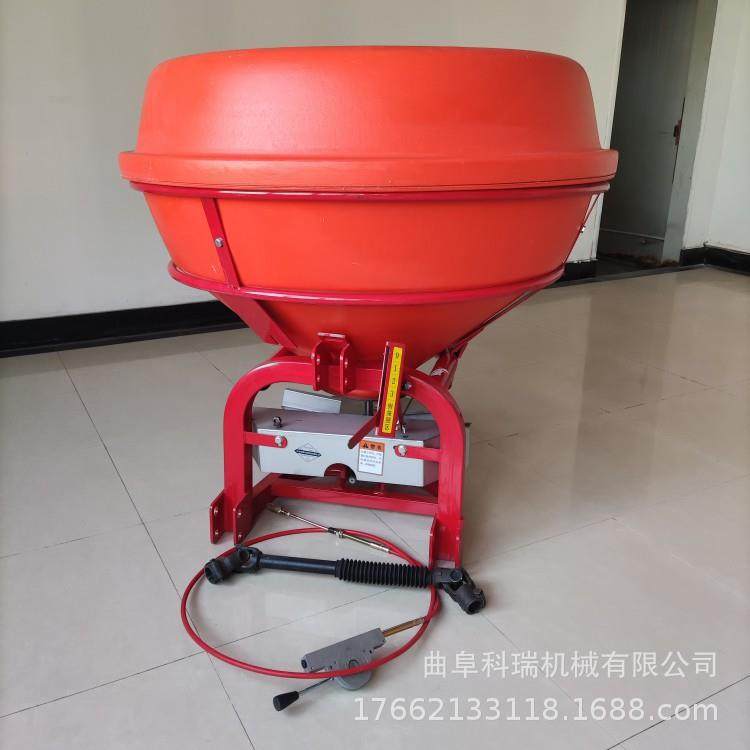 600L加厚塑料撒肥机科瑞抛洒速度快小四轮后置颗粒化肥施肥机