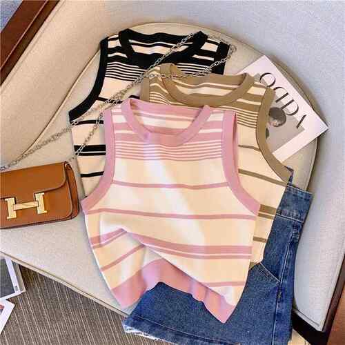 Sweet striped sleeveless knitted sweater for women, short