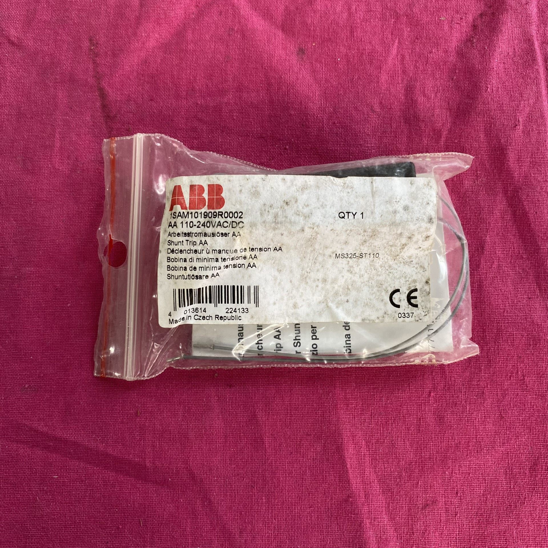 ABB原装Shunt Trip AA，型号1SAM10190