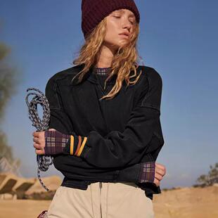 solid lines all match decorative sweatshirt neck pullover