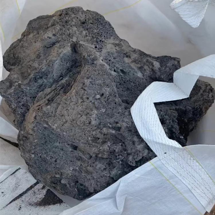 大块黑色红色造景各种不规则火山石滤水水族园林造景专用