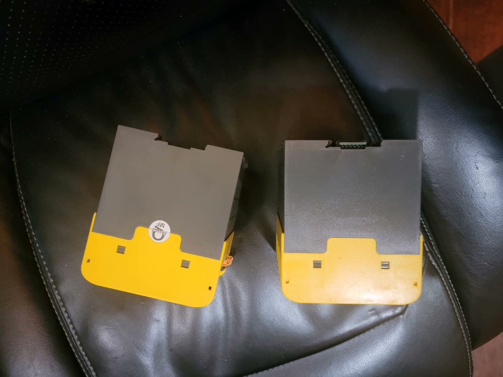 BENDER ISO685-S-P 工程余货 原装 成色很新