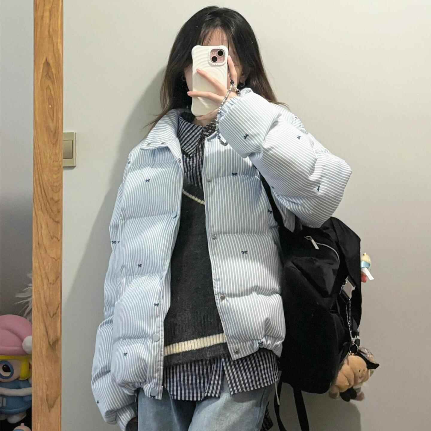 条纹蝴蝶结蓝色羽绒服女2025新款加厚白鸭绒小个子冬季面包服外套