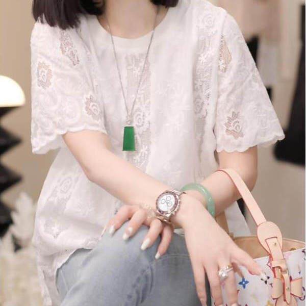 潮牌新款设计感气质短袖t恤女时尚百搭减龄洋气蕾丝镂空刺绣上衣