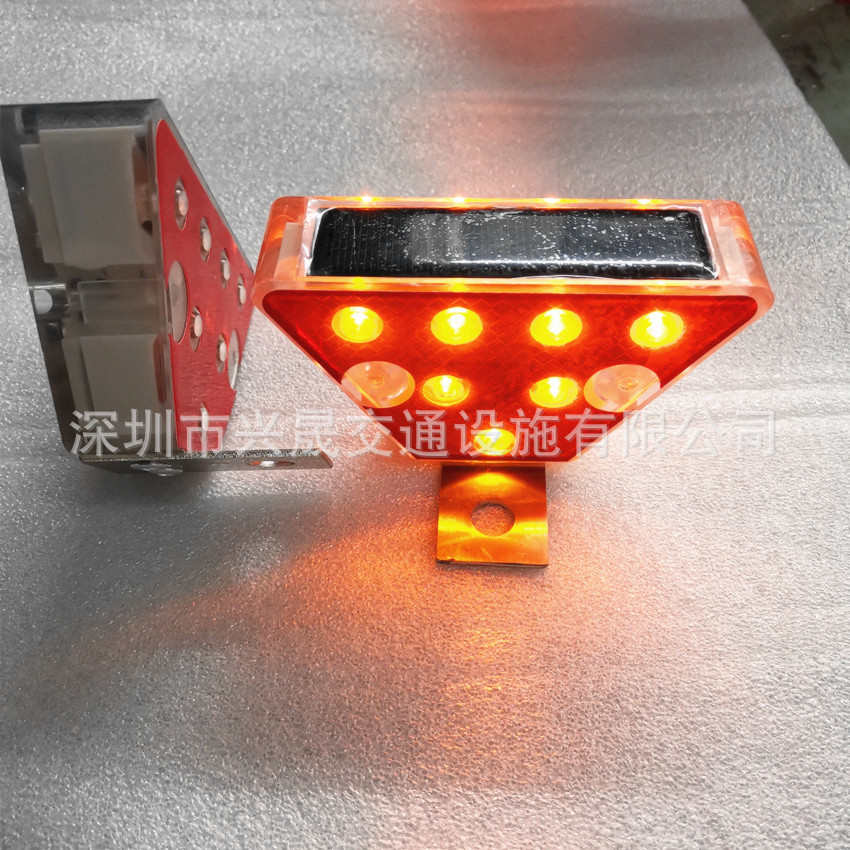 太阳能双面轮廓标  双面LED灯发光标 护栏轮廓标 梯形轮廓标 双面