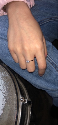 周六福珠宝求婚戒指怎么样?到底好不好？聊下感受