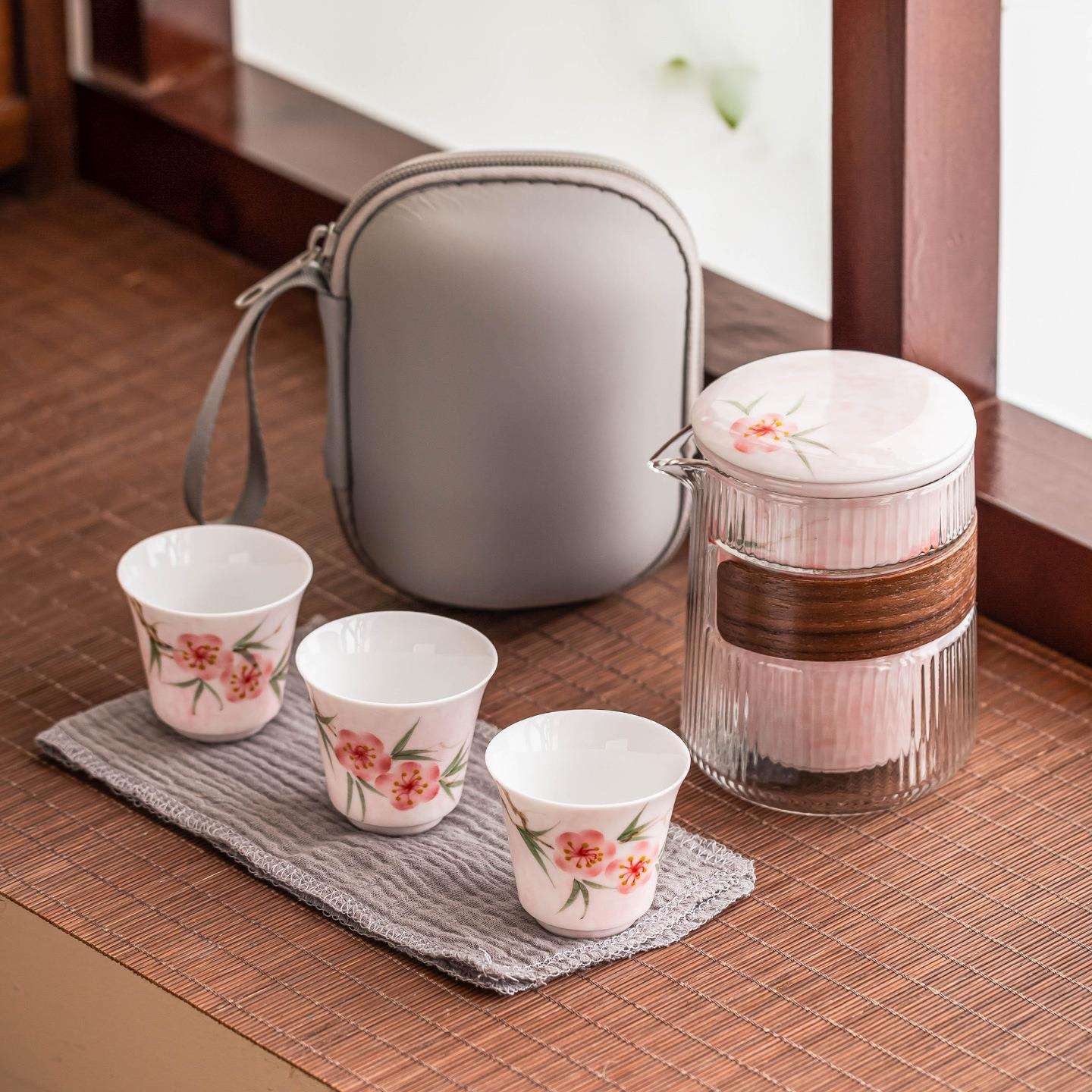 手绘桃花粉色旅行茶具套装便携式户外旅行随身泡茶快客杯一壶三杯