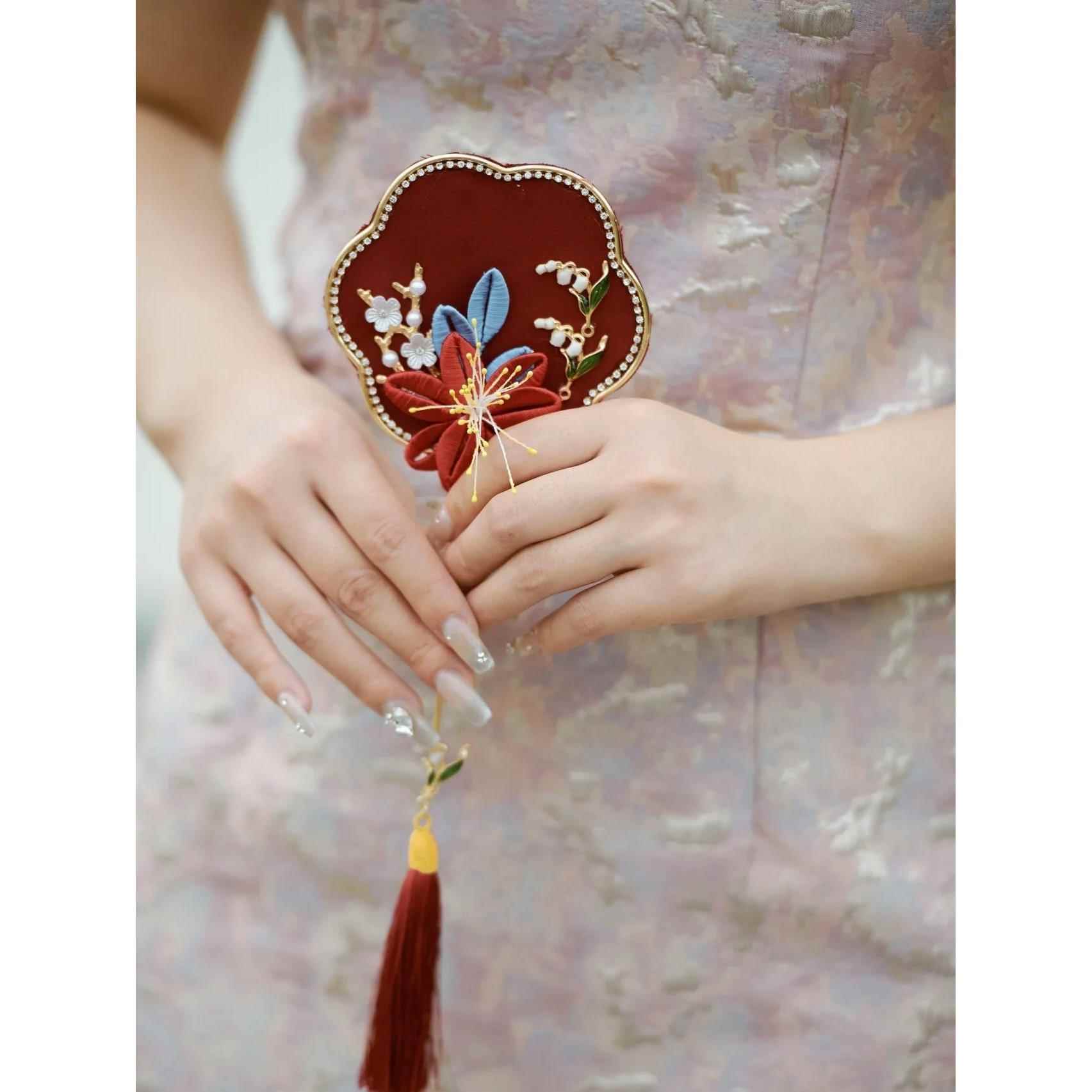 中式小团扇新娘红色小巧结婚道具伴娘旗袍晨袍秀禾拍照迷你小扇子