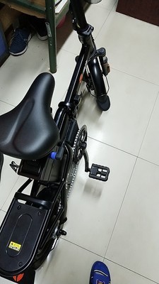 使用比较雅迪电动车f3和v3哪个好,入手雅迪电动车f3和v3区别是