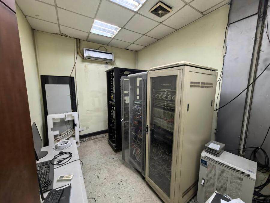 4月18日上海某公司持有的电子设备拍卖须知网络拍卖公告