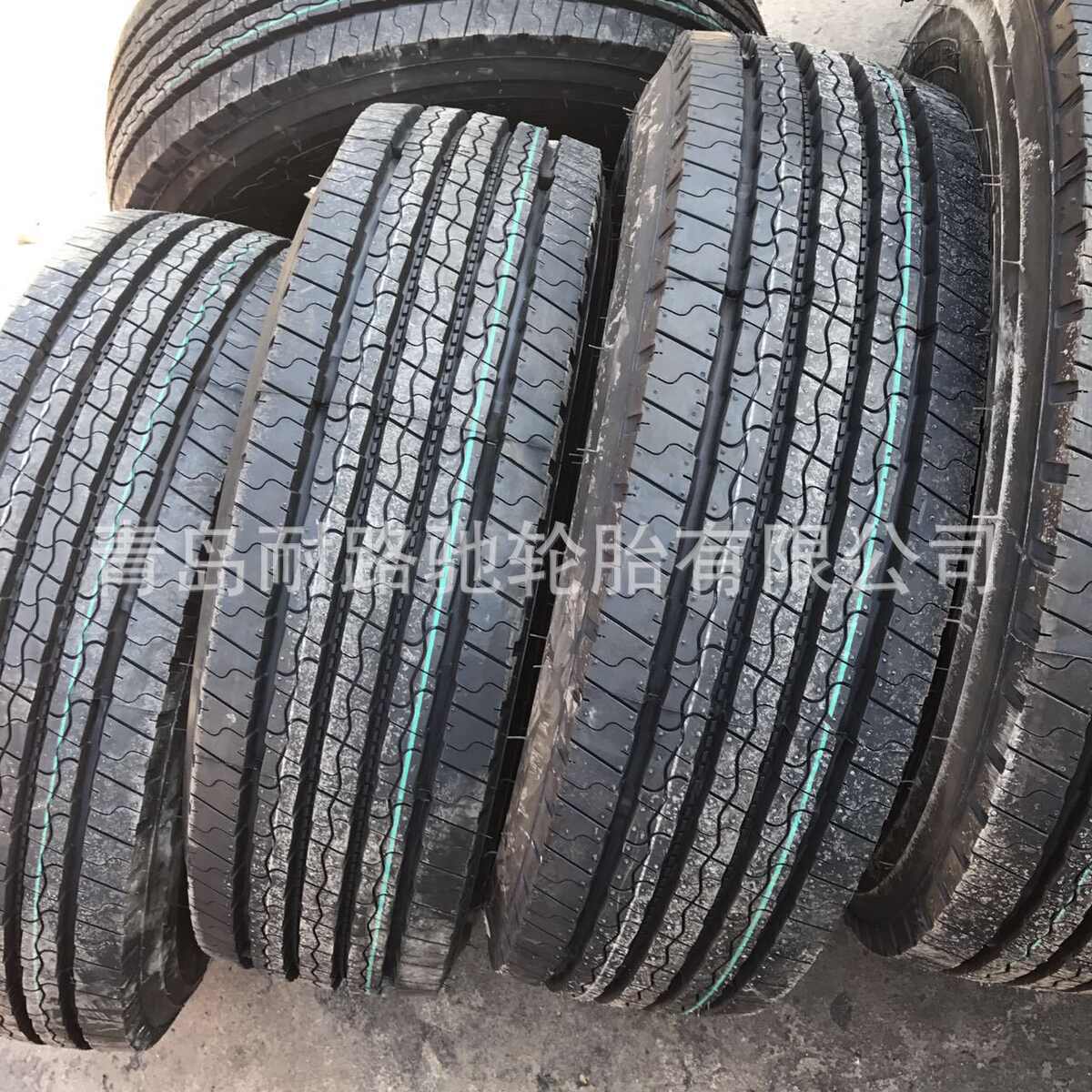 平板车轮胎 235/215/75R17.5卡车钢丝真空轮胎