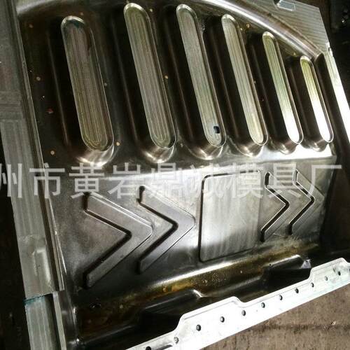 厂家供应交通水马模具吹塑水马模具水马模具路障模具吹塑模