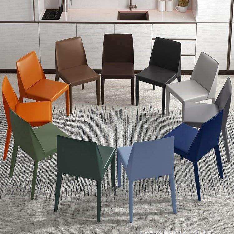 意式极简餐椅家用吃饭餐厅餐桌椅设计师靠背皮椅工业风椅子马鞍椅