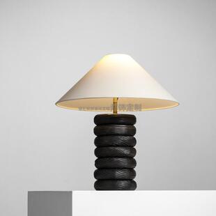工厂直销侘寂风客厅样板间木艺纹理黑色创意复古卧室伞形灯罩台灯