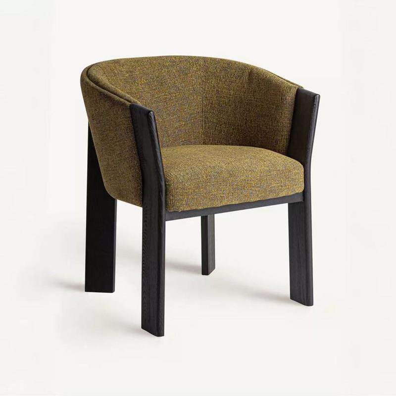 意式极简实木餐椅中古风2026新款椅子真皮简约餐厅靠背椅餐桌椅子