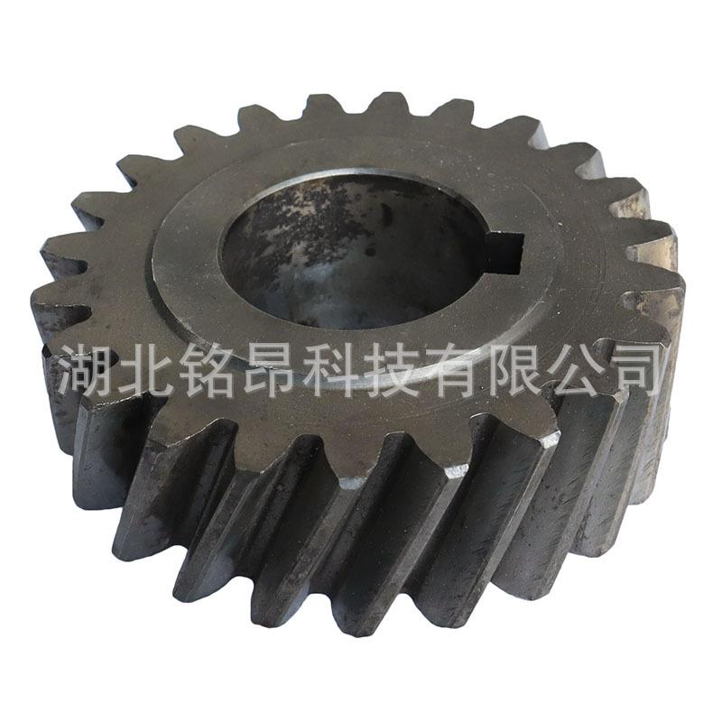 东风越野汽车EQ2082E6D 240分动箱中间轴中后桥驱动齿轮1800C-215