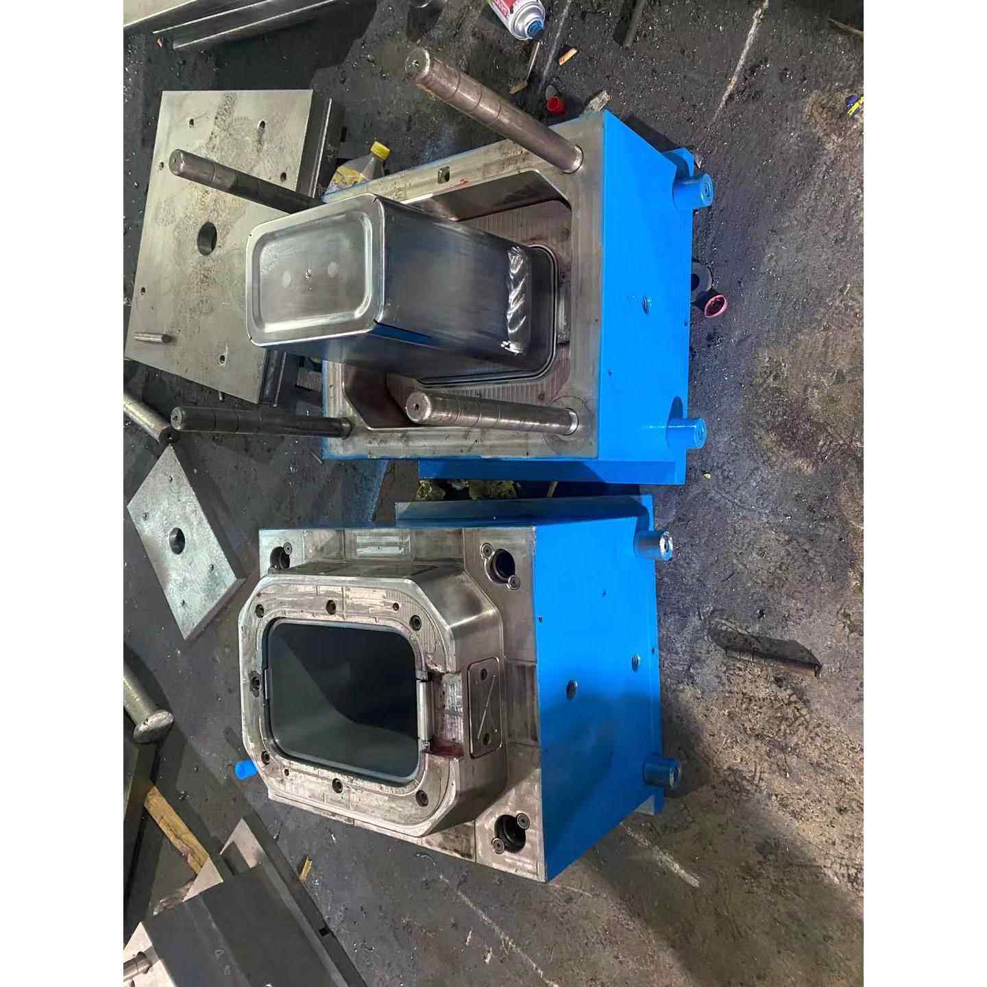 台州黄岩塑料模具注塑模具工厂热流道自动脱