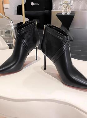 QVU~专柜品质！法式优雅短靴女秋冬款黑色拼接尖头时尚及踝瘦瘦靴