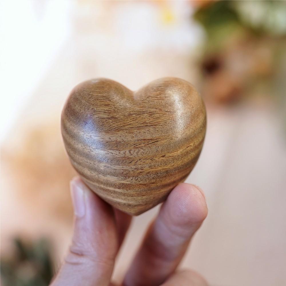 BC10Joe的小作坊/一颗小爱心紫檀木实木手把件绿檀整木雕刻摆件送