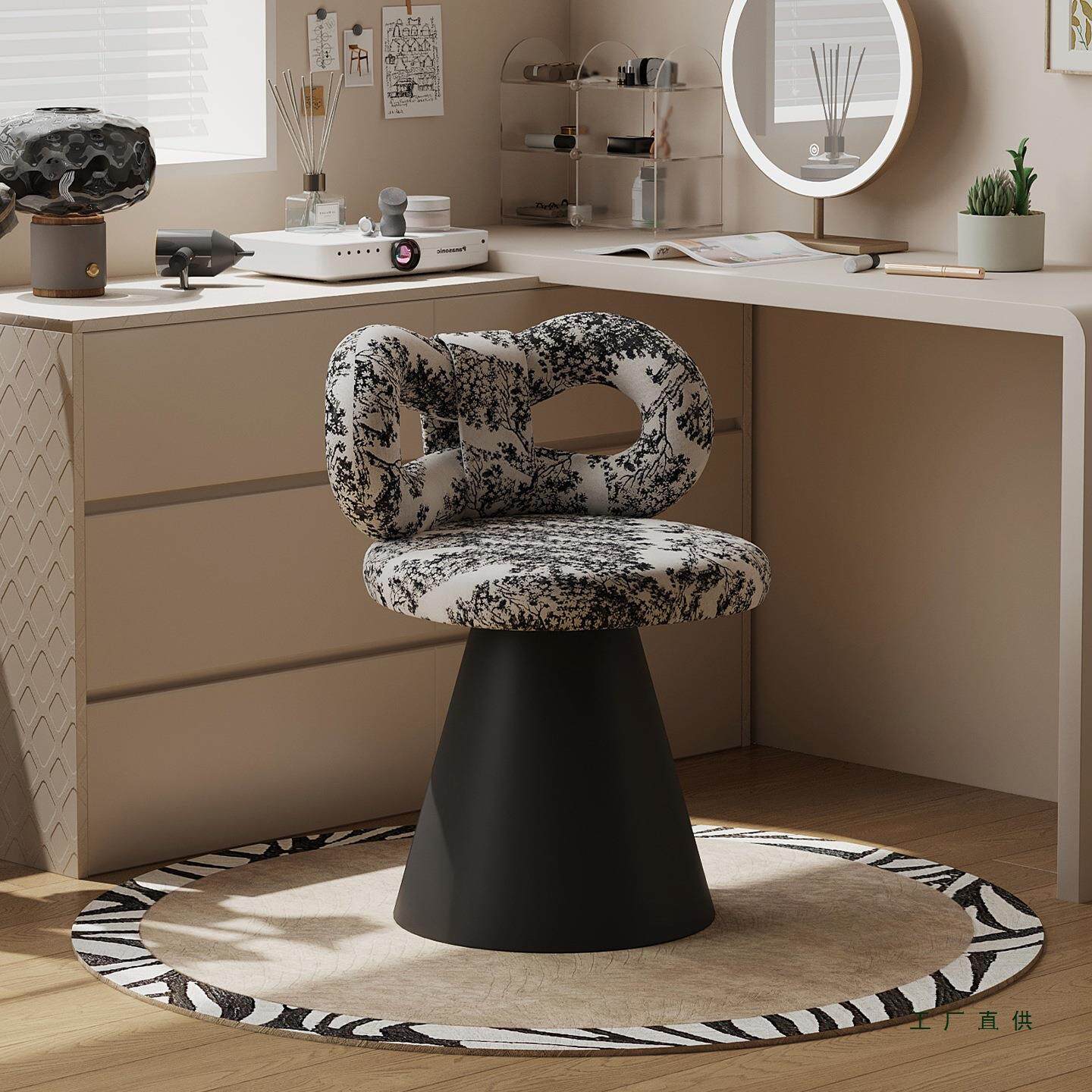 可旋转化妆椅卧室女生梳妆台椅子靠背化妆凳家用蝴蝶结椅梳妆凳子