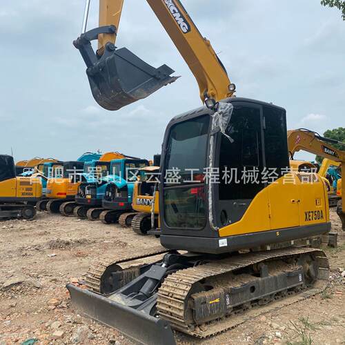 XCMG徐工75挖掘机低价转让 徐工新车60 75 135 215出售包配送