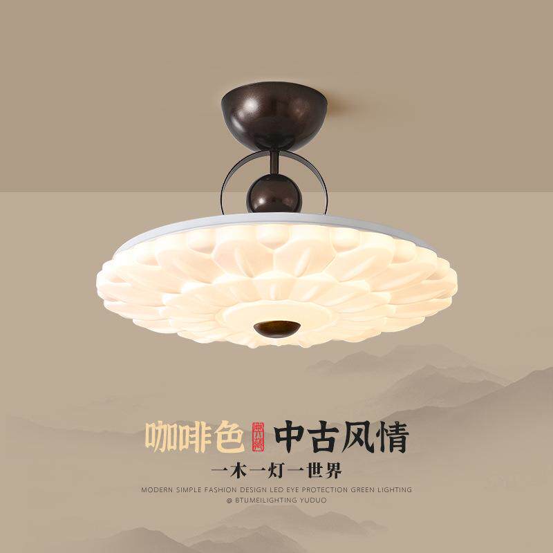 卧室灯主卧房间灯具中古奶油创意云朵吊灯法式复古吸顶灯胡桃色