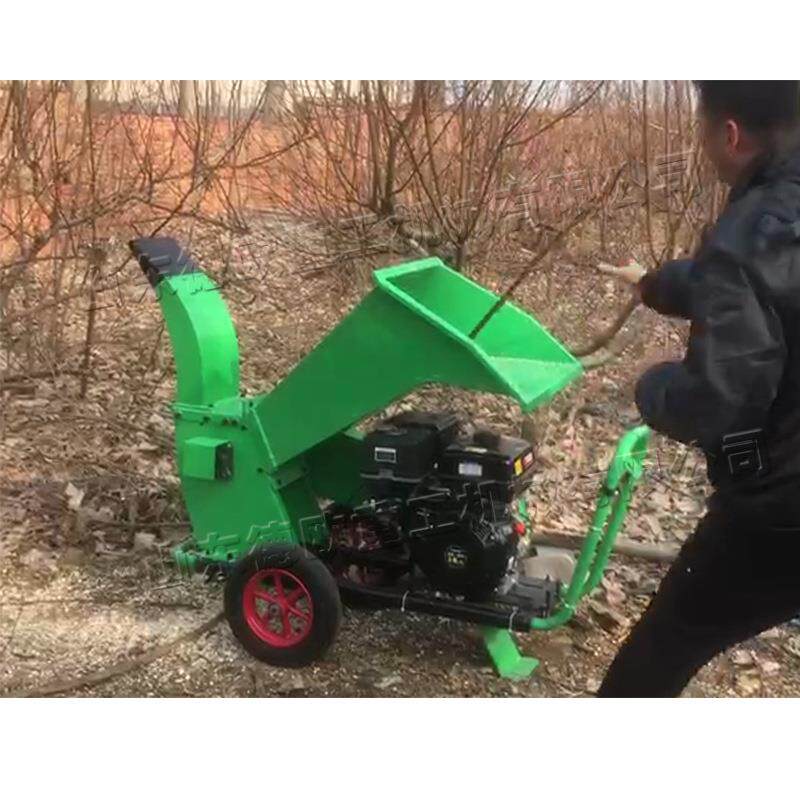 移动式园林树枝粉碎机 玉米秸秆高粱杆汽油碎枝机 道路修剪树枝机
