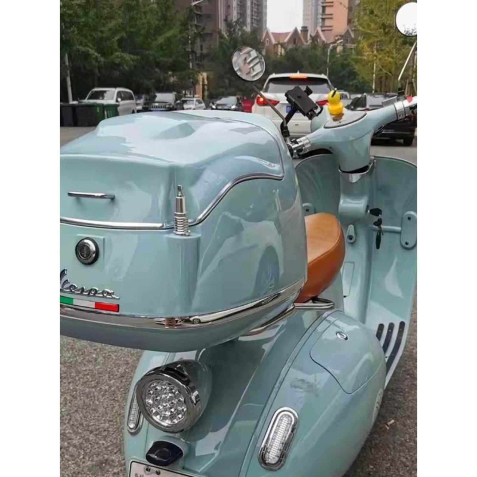 适用维斯帕Vespa150春天冲刺摩托车尾箱gts300改装后尾箱头盔包