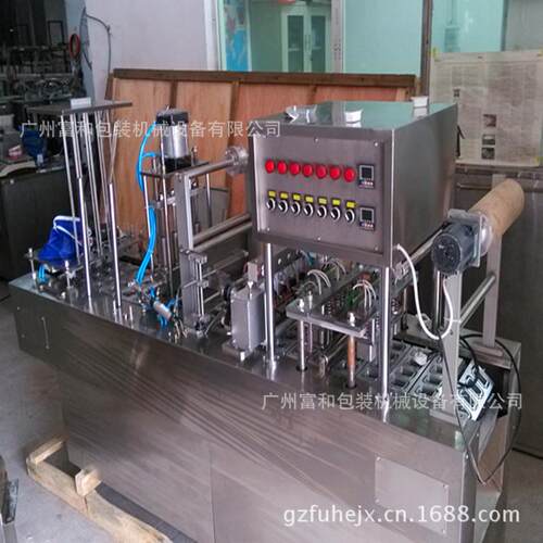 工厂定制杯装番茄酱灌装封口机全自动草莓酱灌装封口一体机