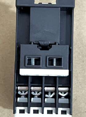 伊顿接触器CMN00602 型号DILA-40N(220VDC-L)现货