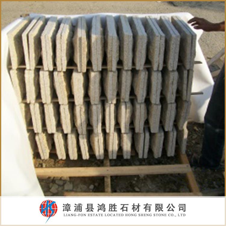 福建蘑菇面G682黄锈石绣石花岗岩锈石火烧板漳浦锈福建锈石地铺
