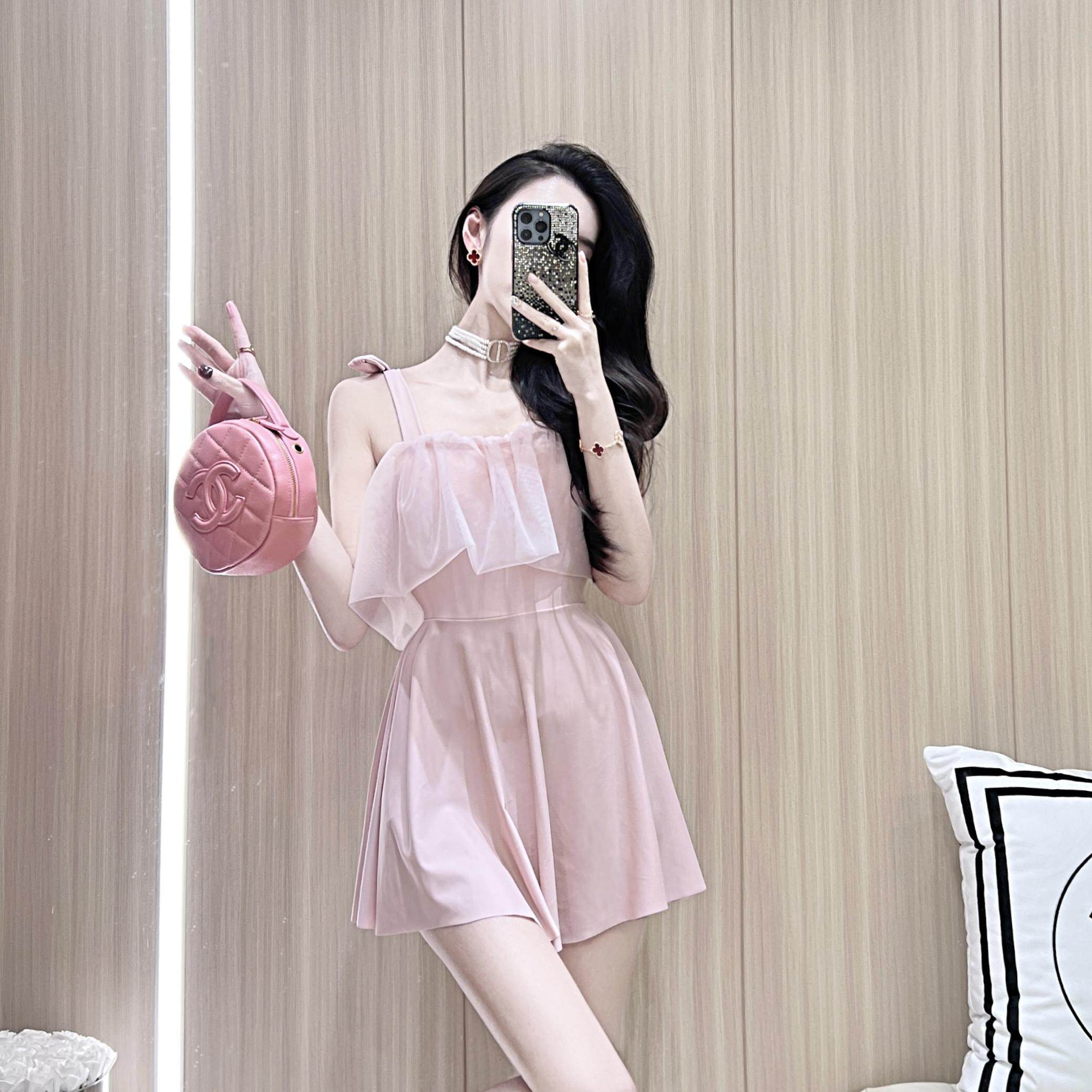 少女泳衣2023新款连体裙式平角遮肚显瘦保守学生可爱日系温泉泳装